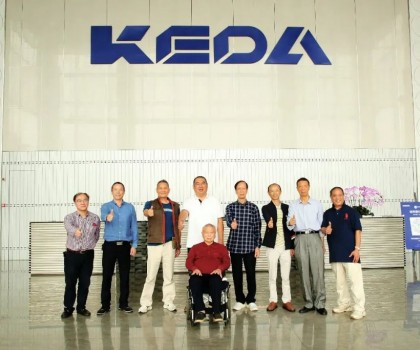 佛陶集團(tuán)原董事長(zhǎng)周棣華一行到訪(fǎng)科達(dá)制造