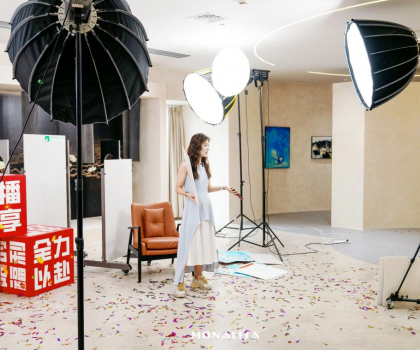 蒙娜麗莎直播基地落成投入使用！全域新零售版圖再添強核心引擎！