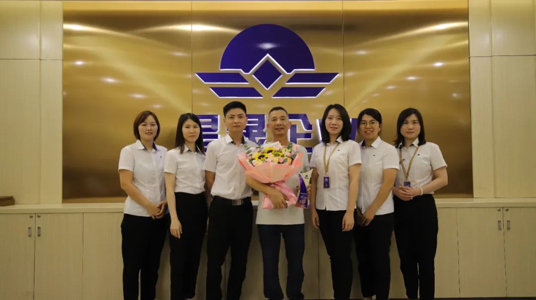 1689221090357619.jpg 昊晟集團(tuán)征戰(zhàn)二十余載的老員工董應(yīng)光同志正式榮休5.jpg