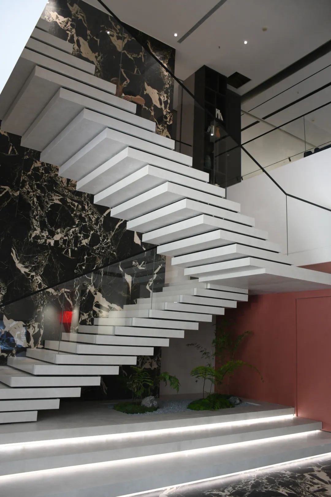 1689730260758550.jpg 5.jpg