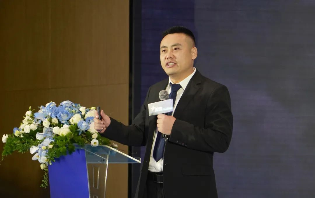 1713401121226162.jpg 2024圣堡龍?zhí)沾傻诎藢闷放拼髸?huì)圓滿(mǎn)舉行5.jpg