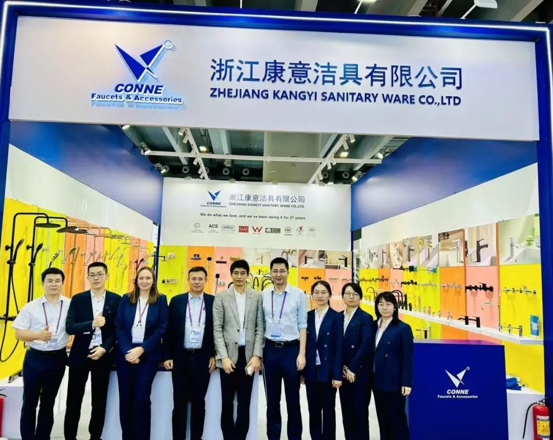 康意潔具閃耀2024年秋季廣交會(huì)，吸引了眾多國內(nèi)外客商的關(guān)注和贊譽(yù)6.jpg